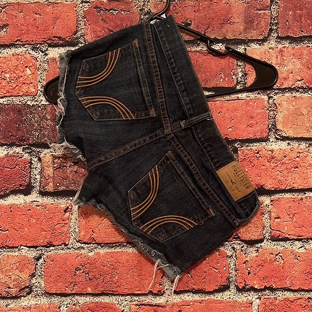 Hollister Distressed Jean Shorts Size 3
